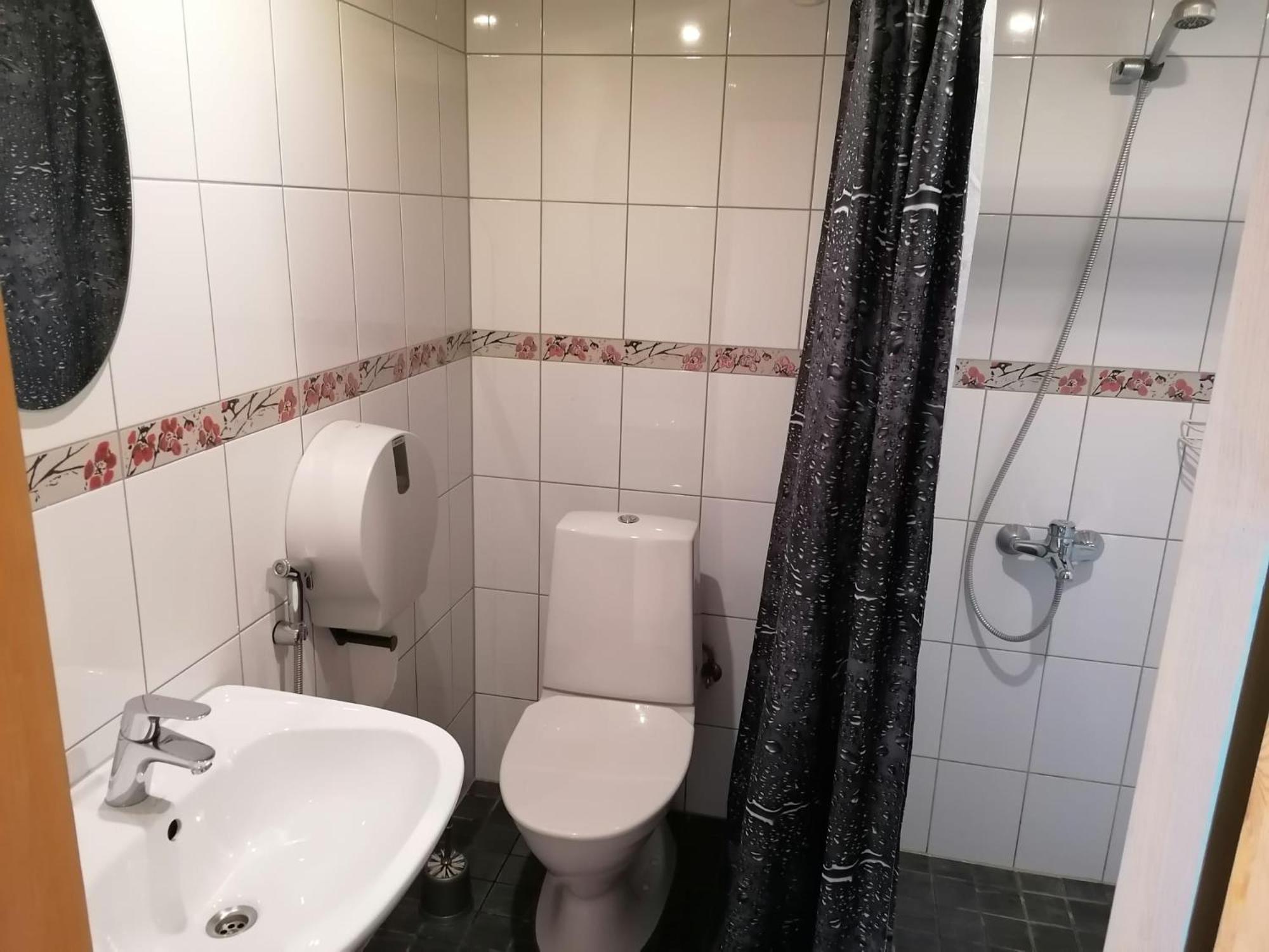 Piibelehe Guest Accommodation Kuressaare Rum bild